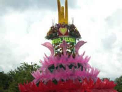 เชิญเที่ยวงานประเพณี Loi Krathong 2006